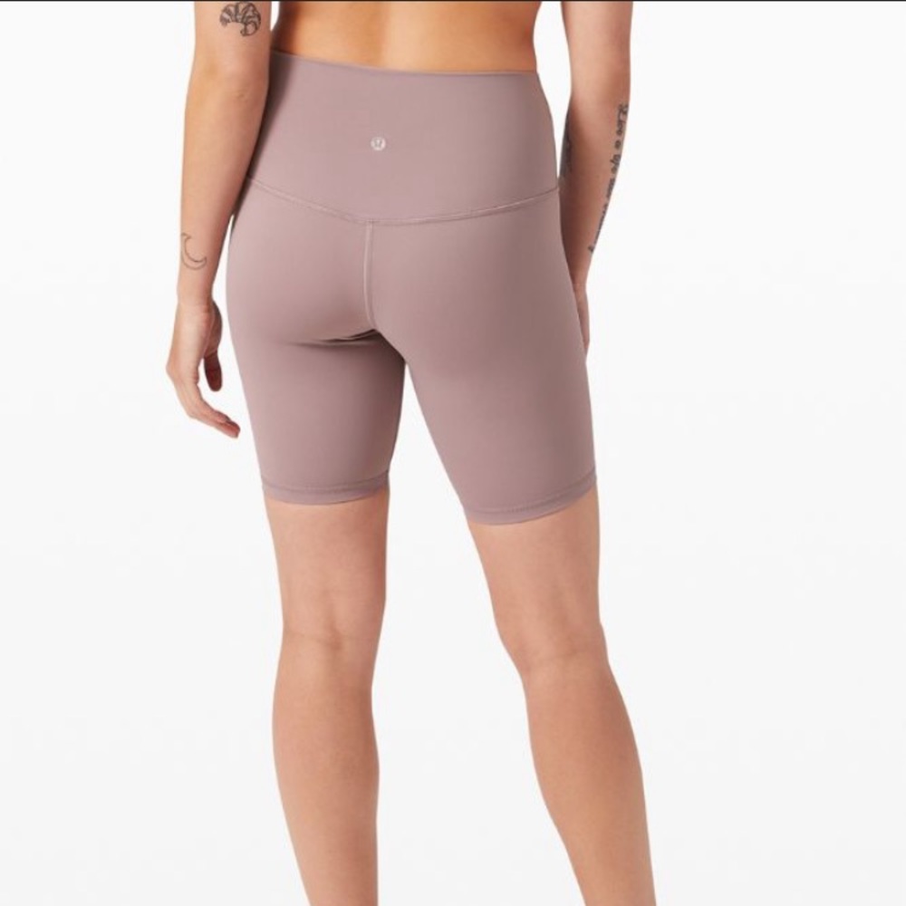 Lululemon Align HR short 8” Violet Verbena